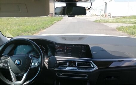 BMW X5, 2019 год, 5 600 000 рублей, 13 фотография
