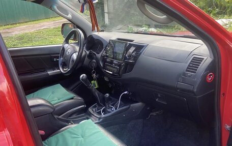 Toyota Hilux VII, 2014 год, 1 199 000 рублей, 9 фотография