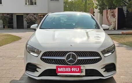 Mercedes-Benz A-Класс, 2022 год, 1 865 750 рублей, 2 фотография