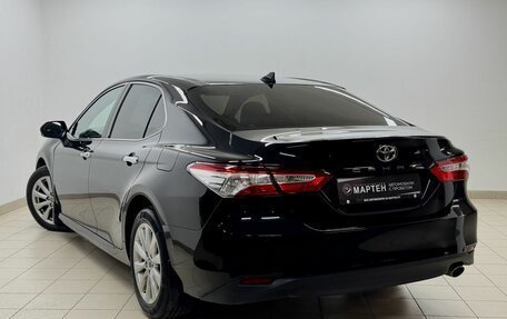 Toyota Camry, 2018 год, 2 639 000 рублей, 4 фотография