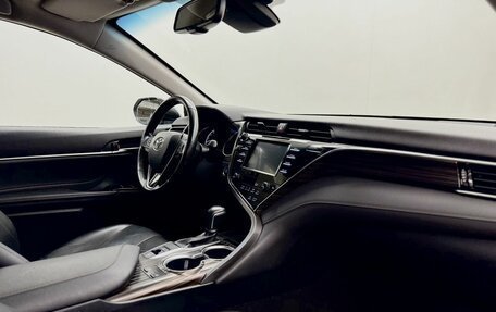 Toyota Camry, 2018 год, 2 639 000 рублей, 12 фотография