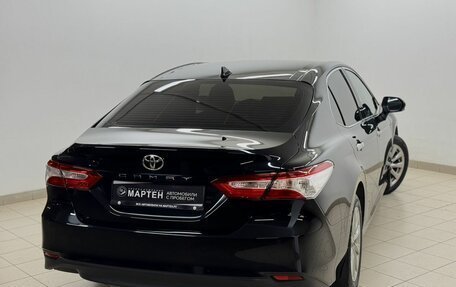 Toyota Camry, 2018 год, 2 639 000 рублей, 9 фотография