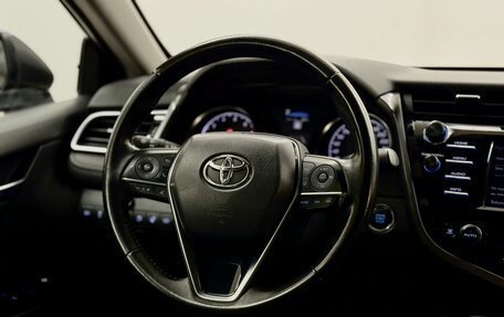 Toyota Camry, 2018 год, 2 639 000 рублей, 18 фотография