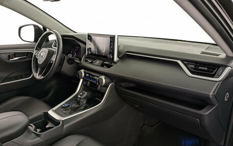 Toyota RAV4, 2019 год, 3 555 000 рублей, 11 фотография