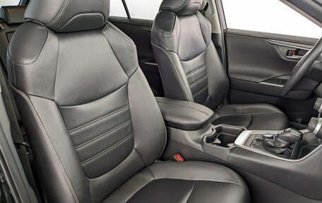 Toyota RAV4, 2019 год, 3 555 000 рублей, 24 фотография