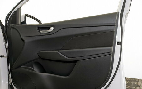 Hyundai Solaris II рестайлинг, 2022 год, 1 640 000 рублей, 24 фотография