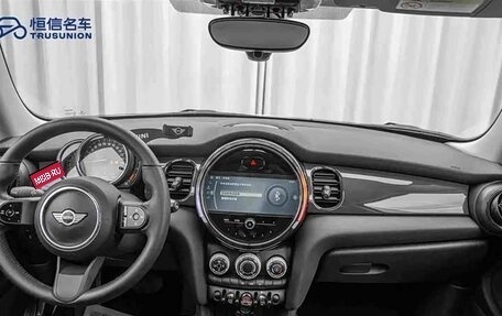 MINI Hatch, 2022 год, 1 760 000 рублей, 5 фотография