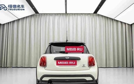 MINI Hatch, 2022 год, 1 760 000 рублей, 11 фотография