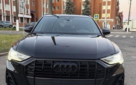 Audi Q3, 2023 год, 2 700 000 рублей, 2 фотография