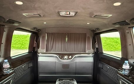 Mercedes-Benz V-Класс, 2018 год, 7 000 000 рублей, 7 фотография