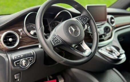 Mercedes-Benz V-Класс, 2018 год, 7 000 000 рублей, 5 фотография