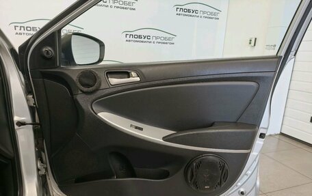 Hyundai Solaris II рестайлинг, 2011 год, 500 000 рублей, 13 фотография