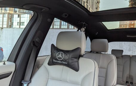 Mercedes-Benz R-Класс, 2011 год, 1 750 000 рублей, 8 фотография