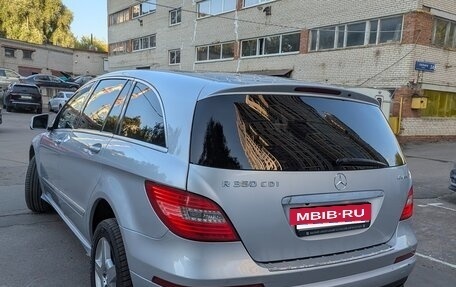 Mercedes-Benz R-Класс, 2011 год, 1 750 000 рублей, 4 фотография