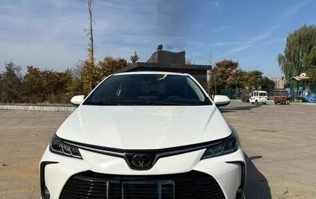 Toyota Corolla, 2022 год, 1 780 000 рублей, 2 фотография