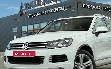 Volkswagen Touareg III, 2012 год, 2 420 000 рублей, 2 фотография