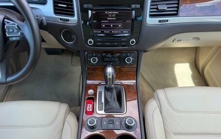 Volkswagen Touareg III, 2012 год, 2 420 000 рублей, 26 фотография