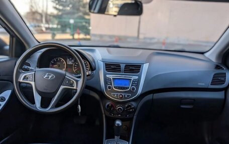Hyundai Solaris II рестайлинг, 2013 год, 770 000 рублей, 15 фотография
