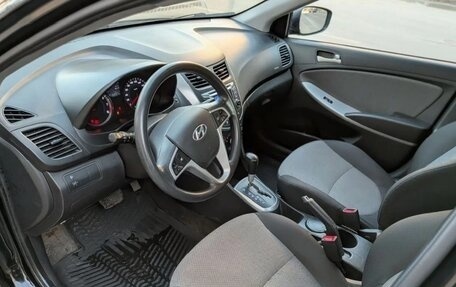 Hyundai Solaris II рестайлинг, 2013 год, 770 000 рублей, 17 фотография