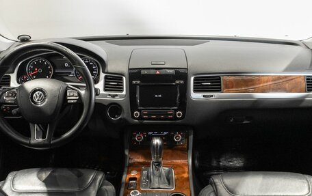 Volkswagen Touareg III, 2012 год, 1 865 000 рублей, 6 фотография