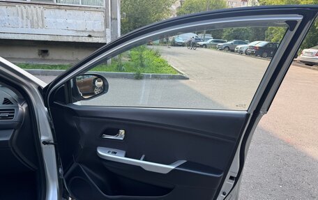 KIA Rio III рестайлинг, 2015 год, 999 000 рублей, 18 фотография