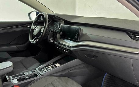 Skoda Octavia IV, 2021 год, 1 699 000 рублей, 11 фотография
