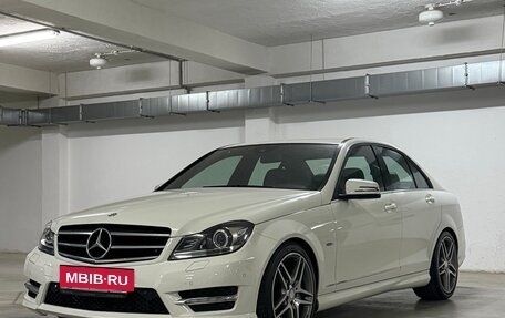 Mercedes-Benz C-Класс, 2011 год, 1 700 000 рублей, 4 фотография