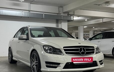 Mercedes-Benz C-Класс, 2011 год, 1 700 000 рублей, 3 фотография