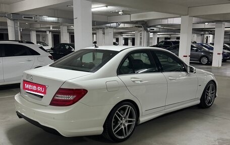 Mercedes-Benz C-Класс, 2011 год, 1 700 000 рублей, 6 фотография