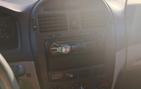 KIA Cerato I, 2005 год, 200 000 рублей, 11 фотография