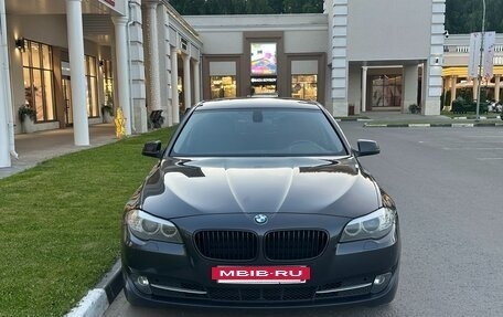 BMW 5 серия, 2011 год, 1 870 000 рублей, 3 фотография