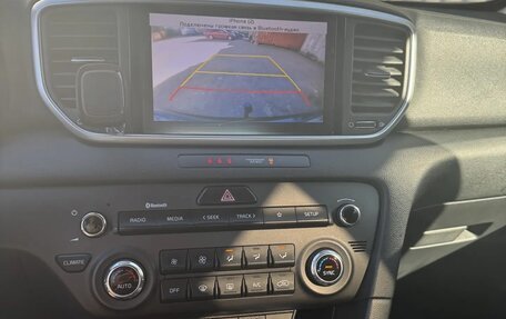 KIA Sportage IV рестайлинг, 2022 год, 2 640 000 рублей, 10 фотография