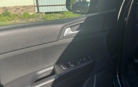 KIA Sportage IV рестайлинг, 2022 год, 2 640 000 рублей, 7 фотография