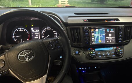 Toyota RAV4, 2018 год, 2 800 000 рублей, 3 фотография