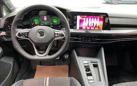 Volkswagen Golf VIII, 2023 год, 1 530 111 рублей, 10 фотография