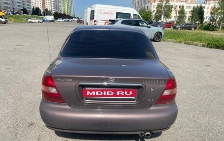 Hyundai Sonata III рестайлинг, 1997 год, 290 000 рублей, 4 фотография