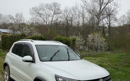 Volkswagen Tiguan I, 2015 год, 1 550 000 рублей, 2 фотография