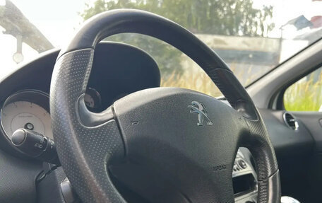 Peugeot 308 II, 2011 год, 580 000 рублей, 2 фотография