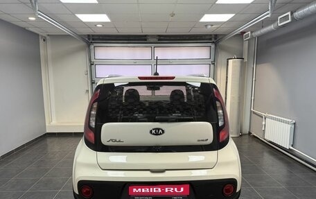 KIA Soul II рестайлинг, 2017 год, 1 475 000 рублей, 5 фотография