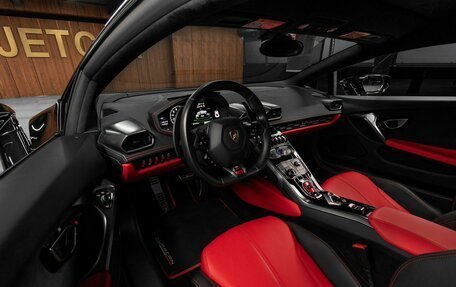 Lamborghini Huracán, 2015 год, 18 500 000 рублей, 15 фотография