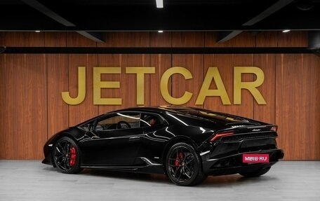 Lamborghini Huracán, 2015 год, 18 500 000 рублей, 11 фотография