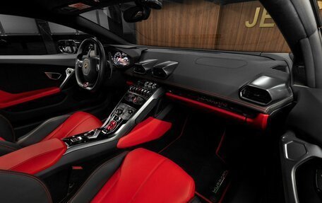 Lamborghini Huracán, 2015 год, 18 500 000 рублей, 26 фотография
