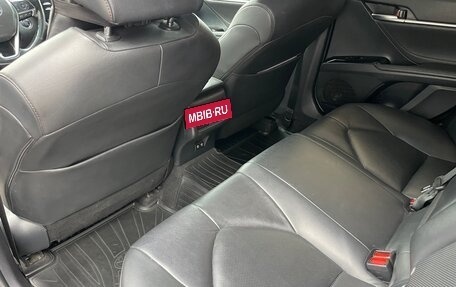 Toyota Camry, 2018 год, 2 700 000 рублей, 18 фотография