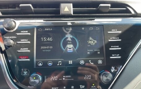 Toyota Camry, 2018 год, 2 700 000 рублей, 22 фотография