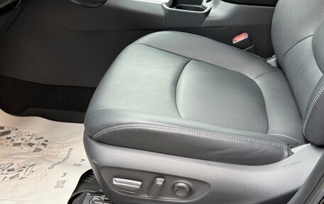 Toyota RAV4, 2021 год, 4 250 000 рублей, 18 фотография
