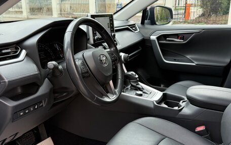 Toyota RAV4, 2021 год, 4 250 000 рублей, 19 фотография