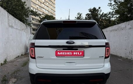 Ford Explorer VI, 2015 год, 1 980 000 рублей, 6 фотография