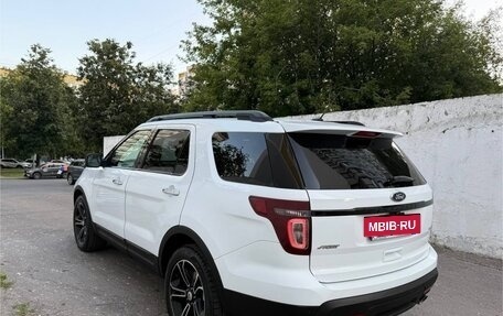 Ford Explorer VI, 2015 год, 1 980 000 рублей, 7 фотография