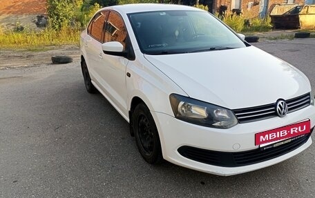 Volkswagen Polo VI (EU Market), 2012 год, 840 000 рублей, 2 фотография