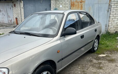 Hyundai Accent II, 2011 год, 620 000 рублей, 2 фотография